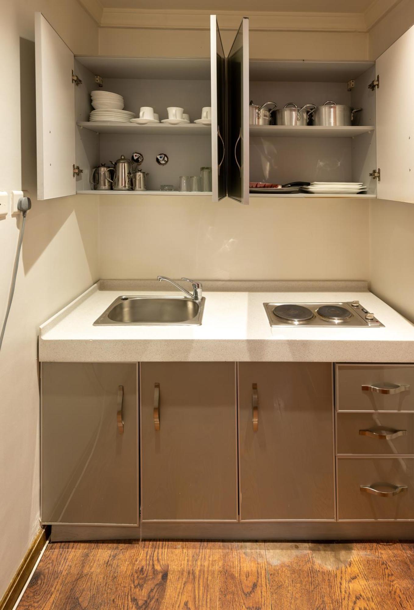 Tanal Serviced Apartments อัลโคห์บาร์ ห้อง รูปภาพ